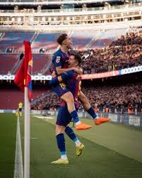 邮报：明年世界杯上下半场中段设强制补水时间，每次三分钟